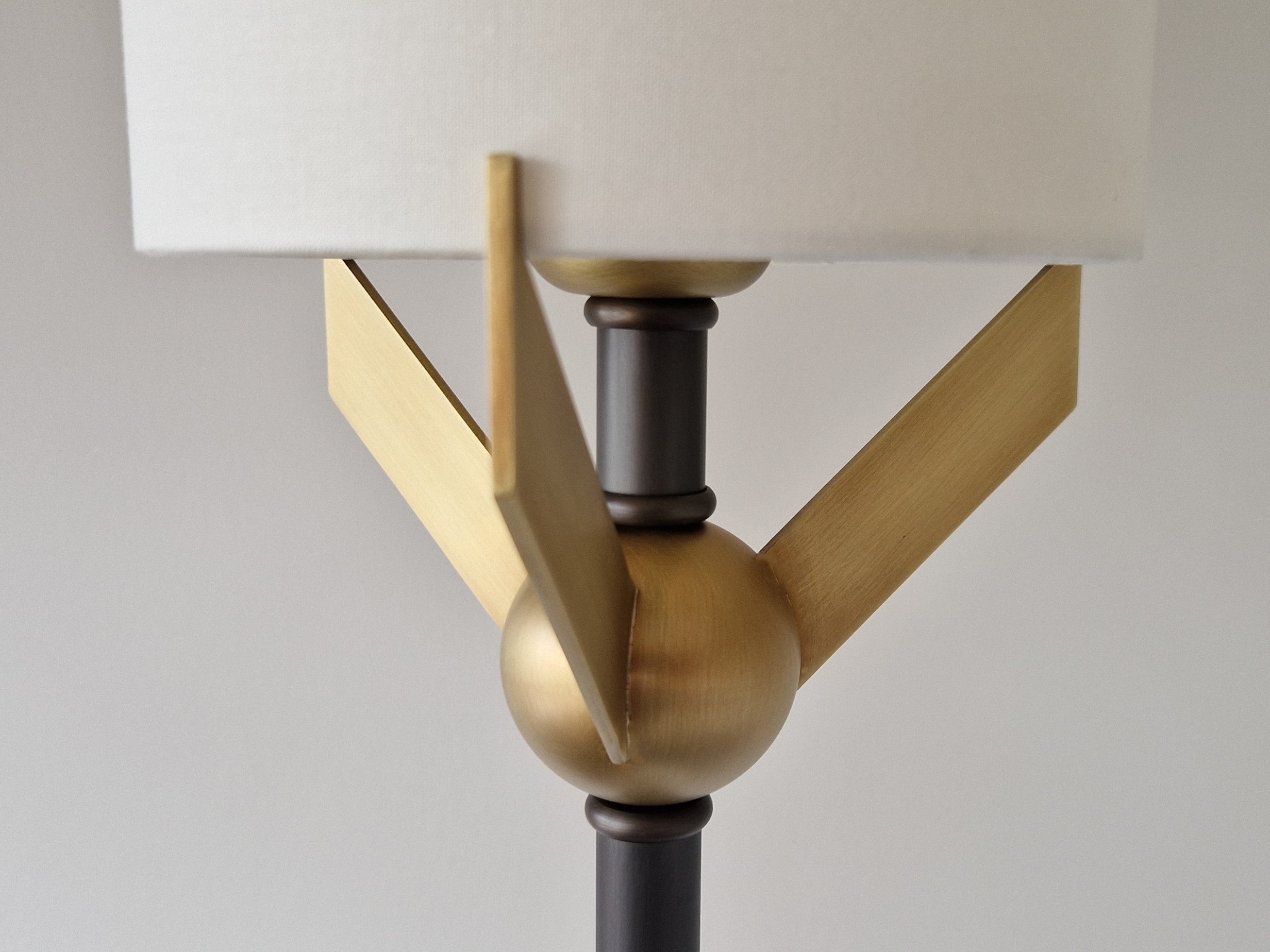 The Imagin Deluxe Floor Lamp